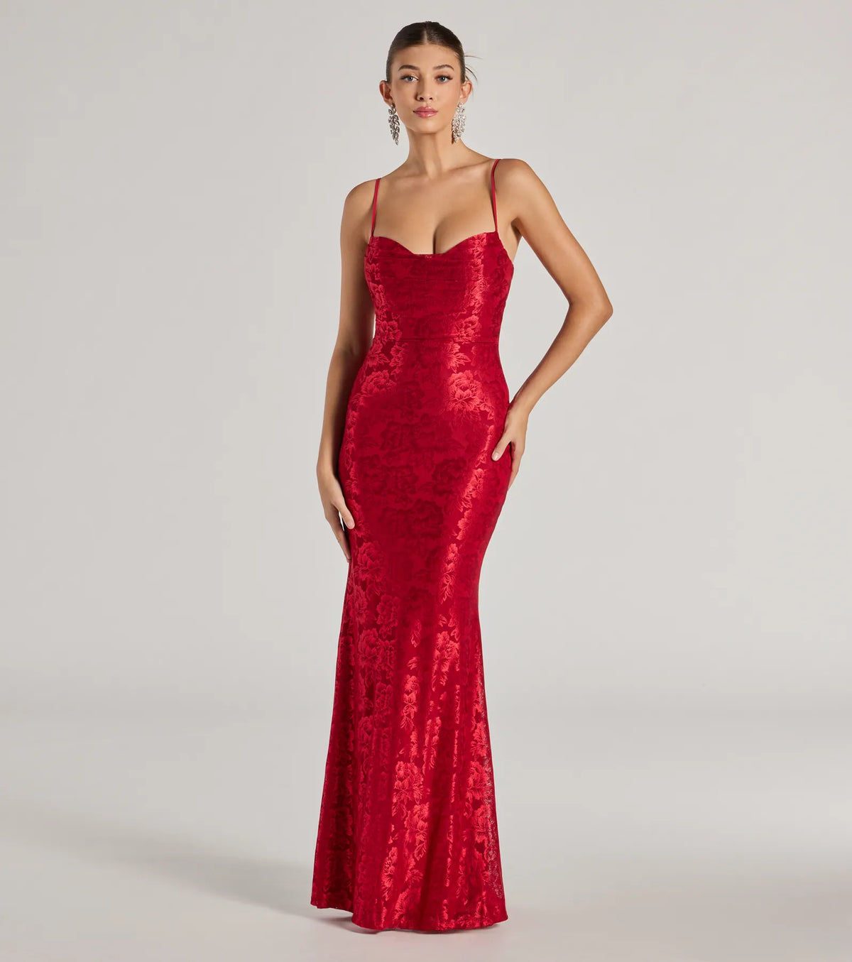 The Haisley Open Back Floral Lace Mermaid Dress is a red holiday dress with a festive style, crafted from luxe fabrics and with unique design accents, a perfect pick as your holiday party dress.