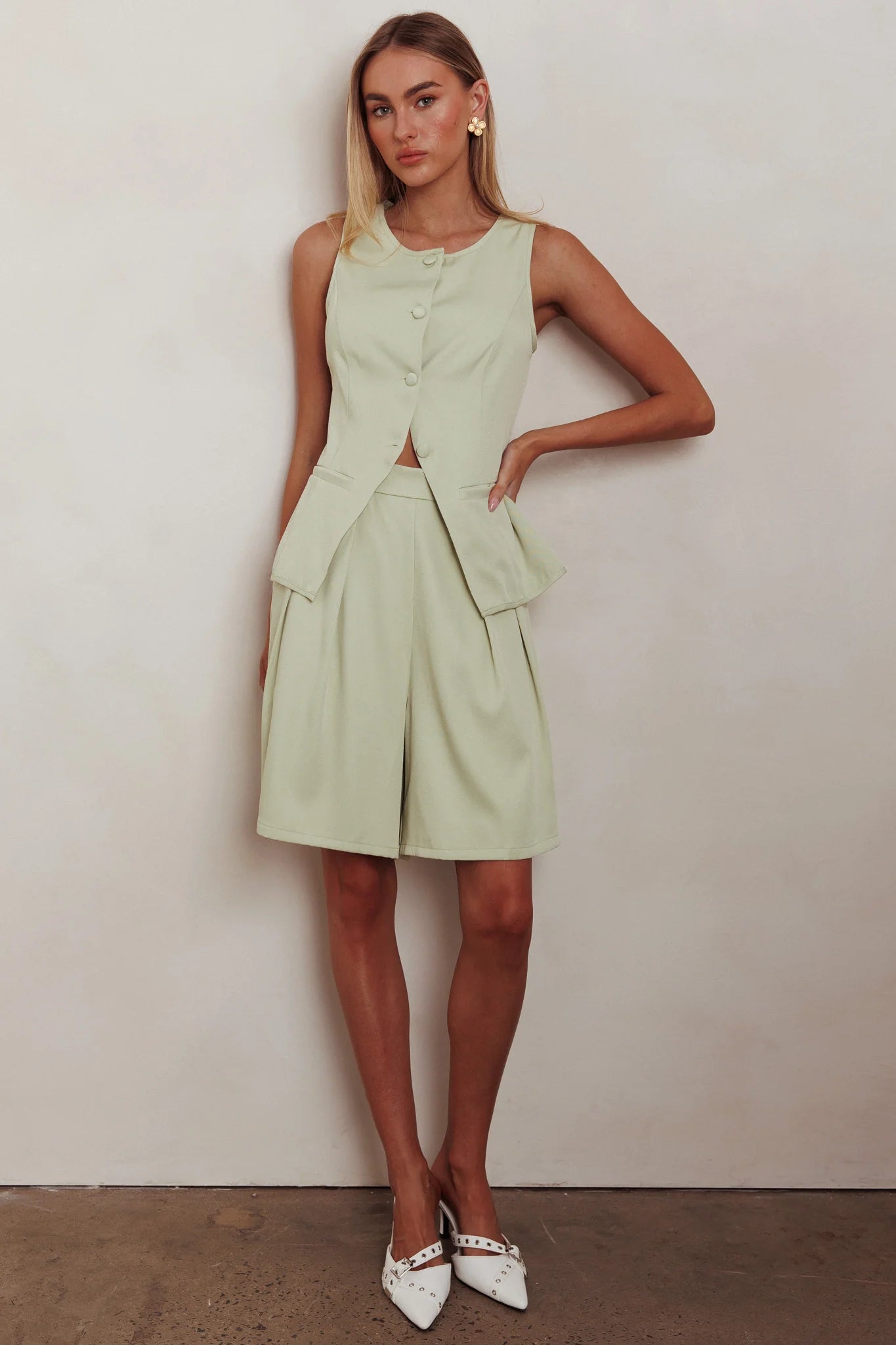 Janna Wide Leg Shorts Sage